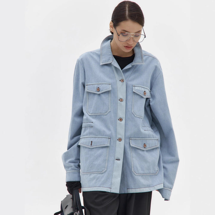 Kvinnes utility jakke med lapp lommer og moderne snitt Skjora