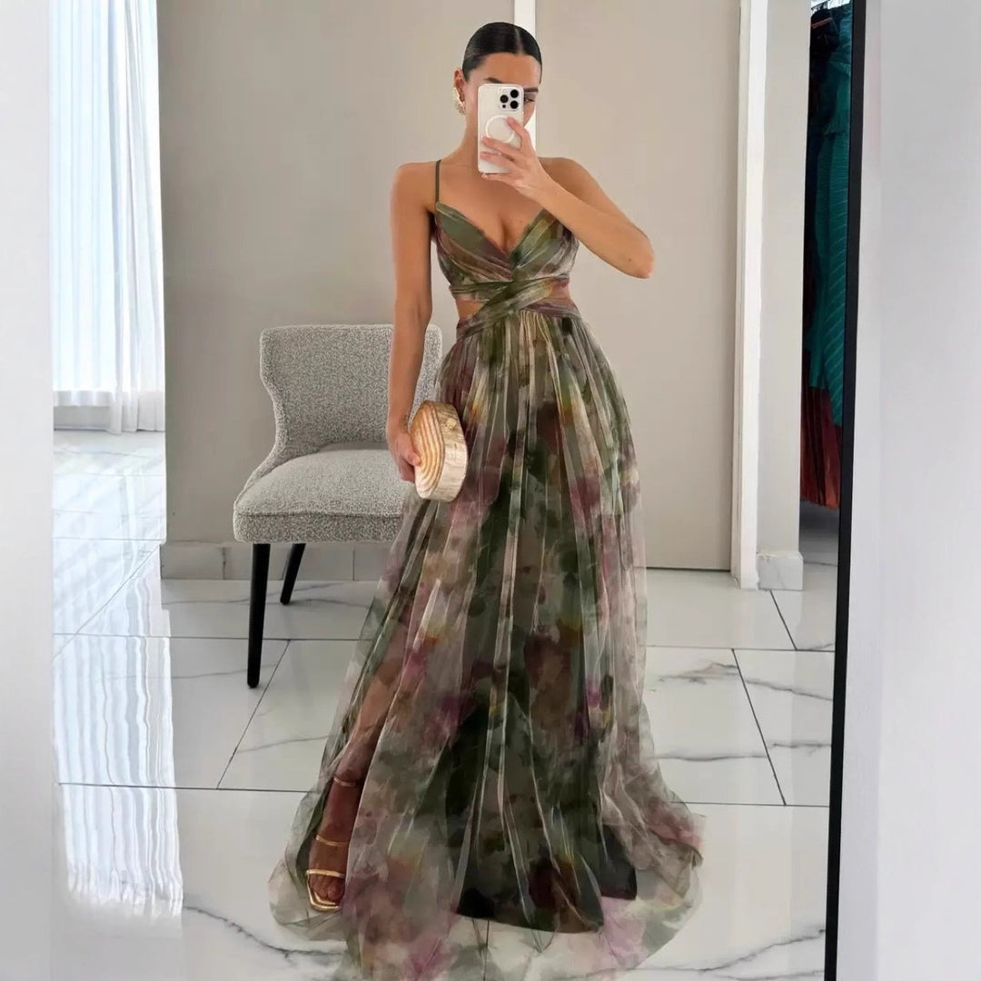 Kvinnelignende Elegant Bryllupsdrakt med Flytende Chiffon og Utskjæringsdetaljer Skjora