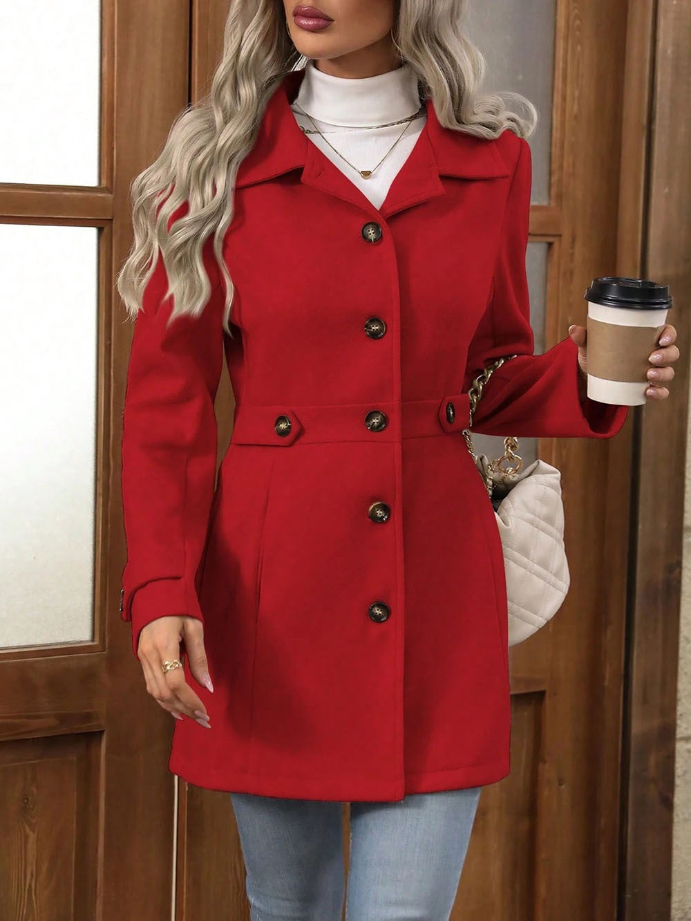 Klassisk trench coat for kvinner med belte Skjora