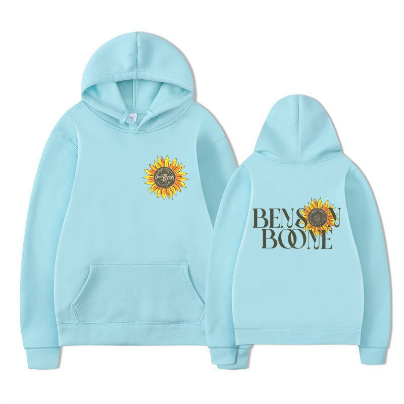 Dame hoodie med blomster grafisk design Skjora