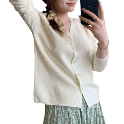 Dame finstrikket cardigan med knappestolpe Skjora