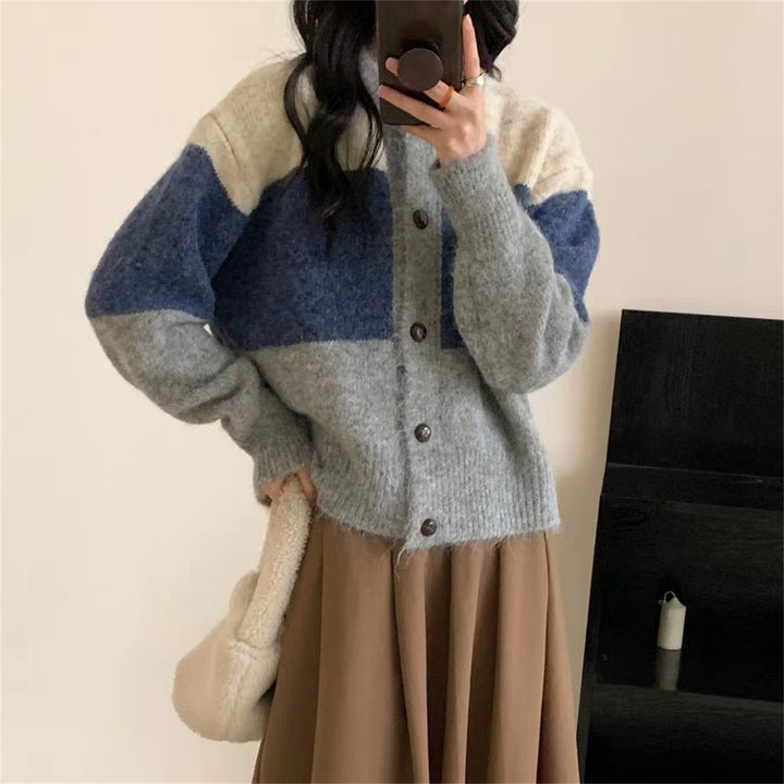 Women's Cozy Knitted Cardigan with Button Closure and Contrasting Color Stripes Skjora