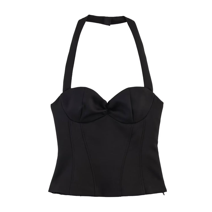 Damekombinasjon av kort topp og shorts Skjora