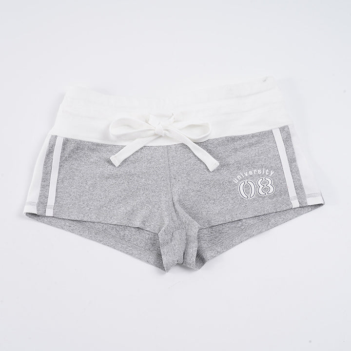 Dame fritidshorts med elastisk midje og dekorativt belte Skjora