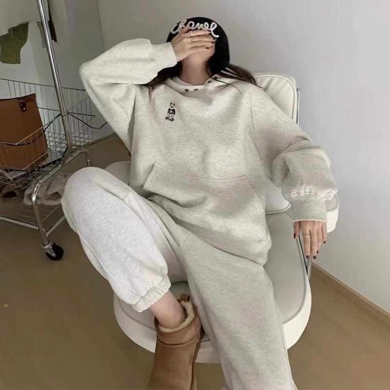 Dames Komfortabel Hoodie Sett med Løs Passform og Dekorative Knapper Skjora