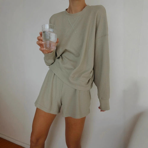 Kvinne Casual Oversized Sweatshirt og Shorts Sett Skjora
