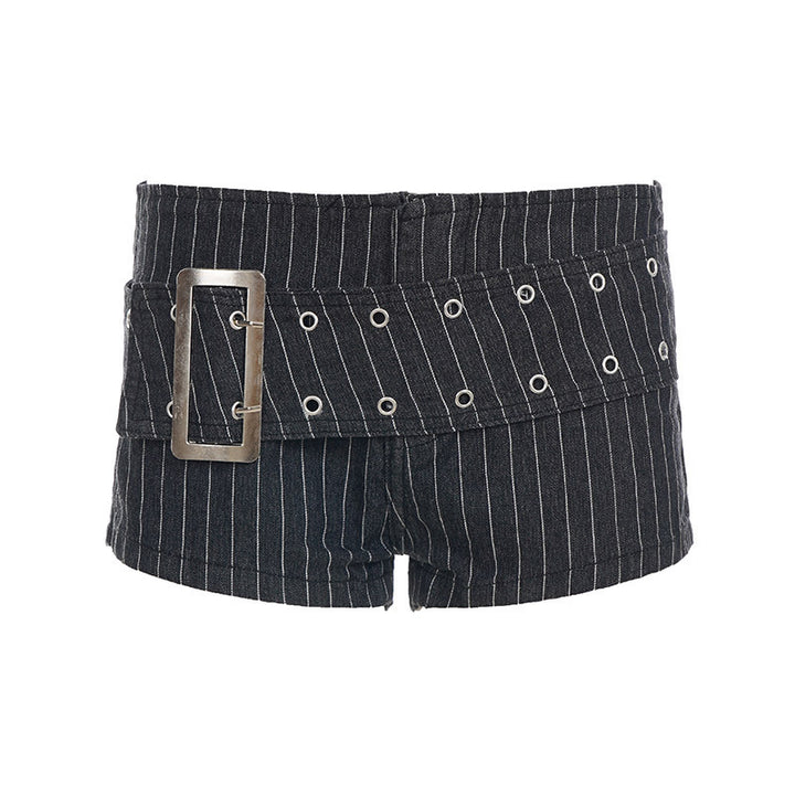 Dame moteriktige shorts med bredt belte og dekorative hull Skjora