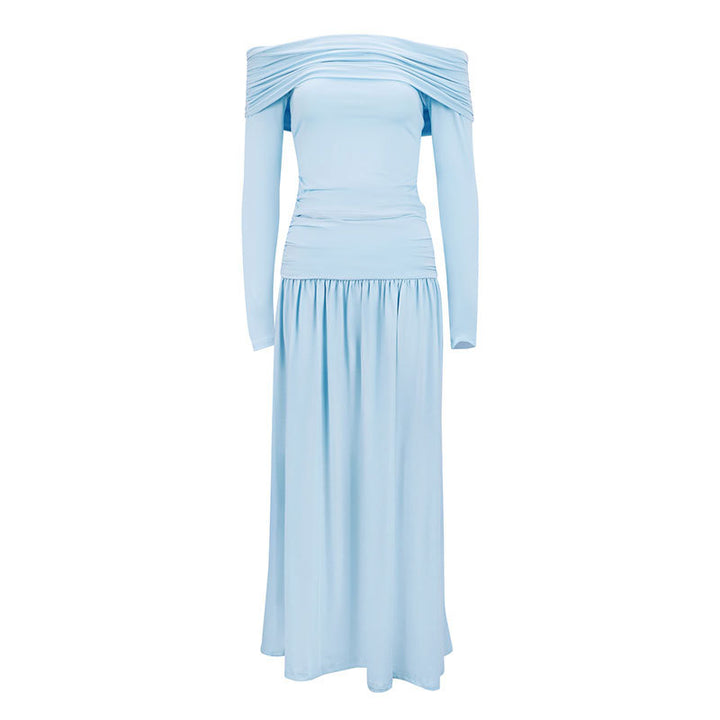 Dame maxikjole med elegant rynking og off-shoulder design Skjora
