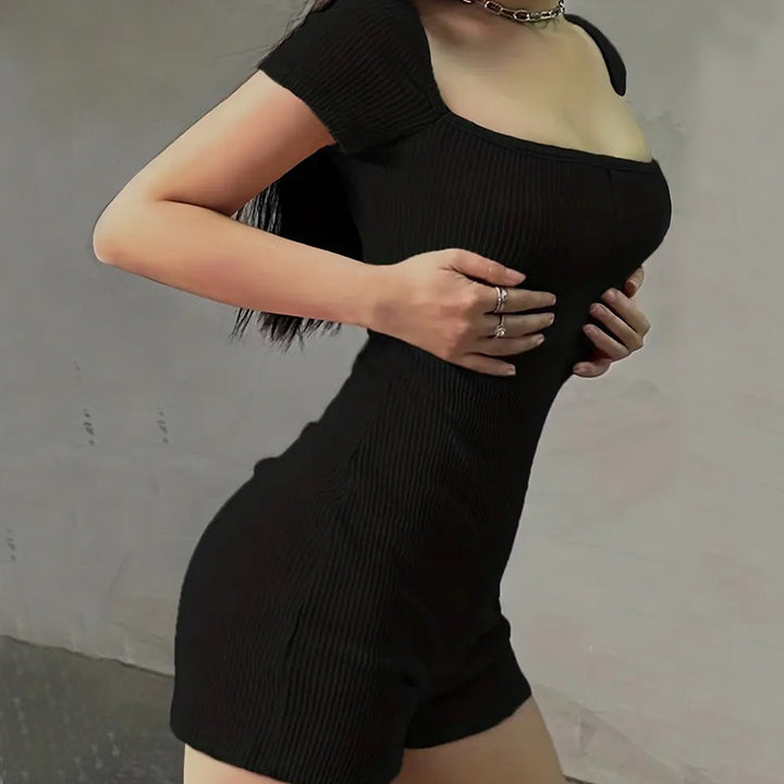 Dame Elegant og tettsittende Jumpsuit Skjora