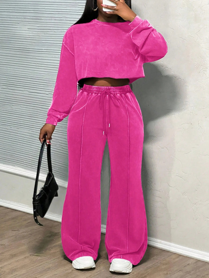 Kvinne kuttet loungewear-sett med vide bukser og høy midje Skjora