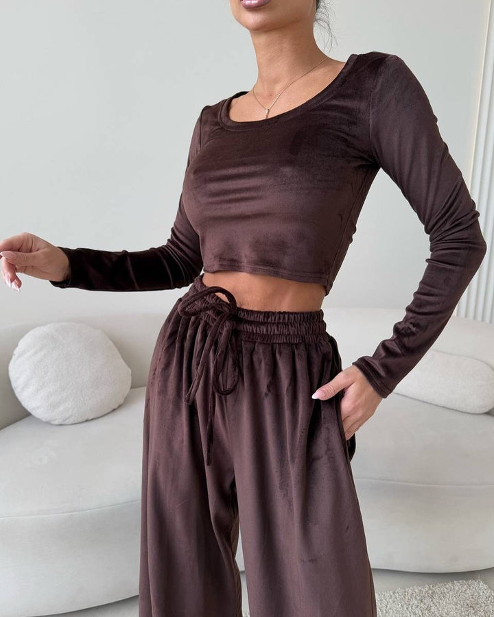 Women's cropped top and wide leg trousers set Skjora