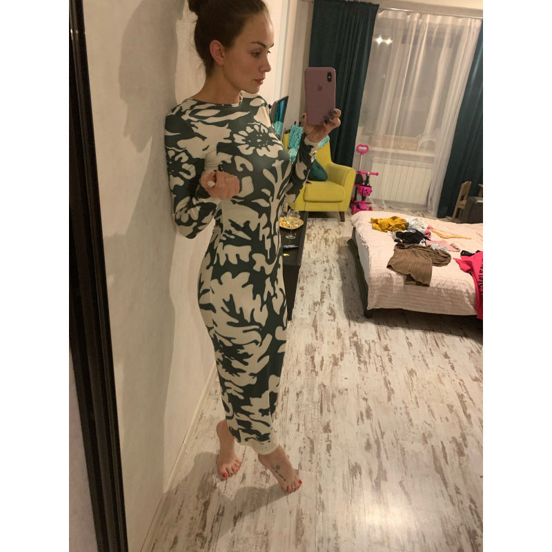 Dame bodycon-kjole med dyp ryggutskjæring og blomstermotiv Skjora