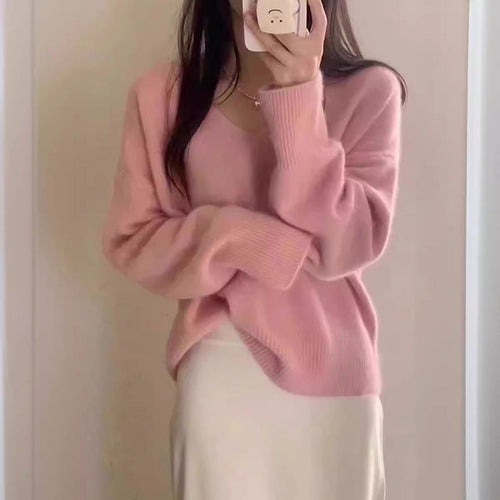 Kvinne Elegant V-Hals Genser med Ribbstruktur og Casual Snitt Skjora