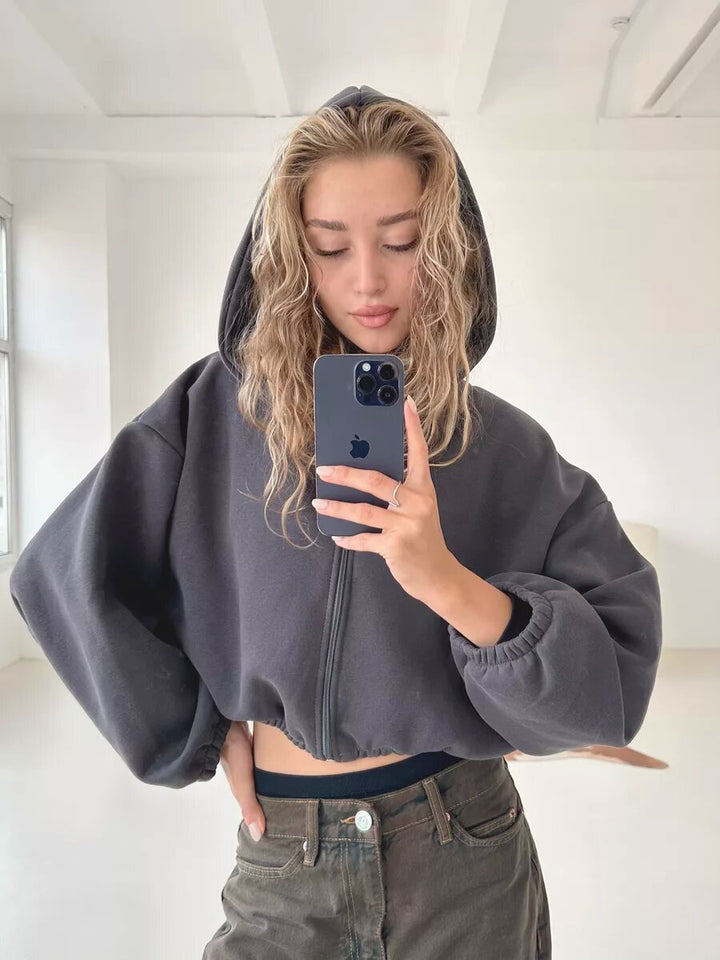 Women's Cropped Hoodie with Wide Sleeves Skjora