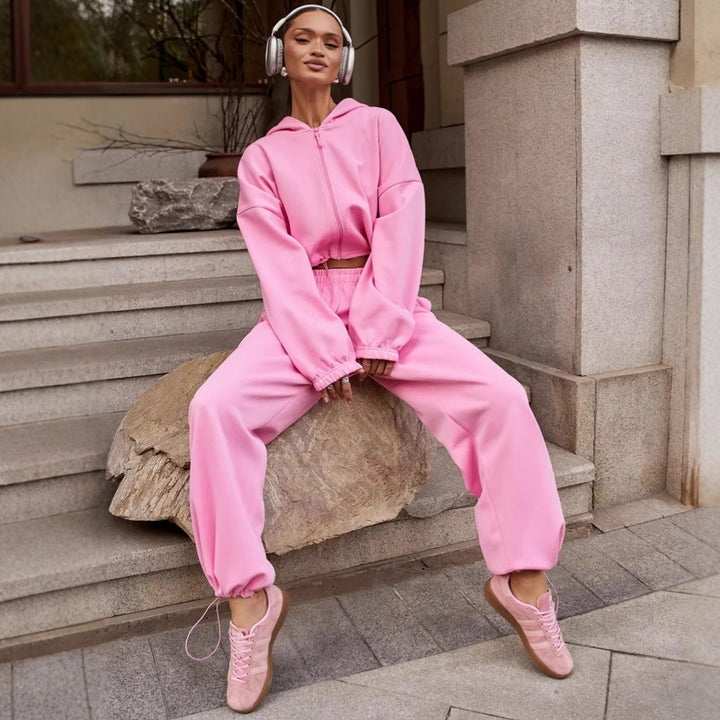 Kvinners komfortable og stilige avslappede loungewear joggedress med hette Skjora