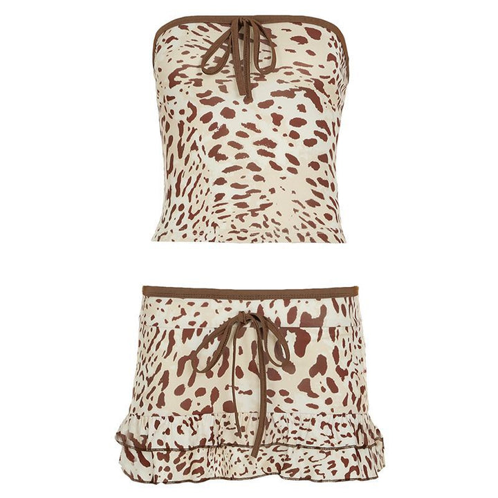 Damer bandeau-bikini-set med flounce shorts og stilmønster Skjora