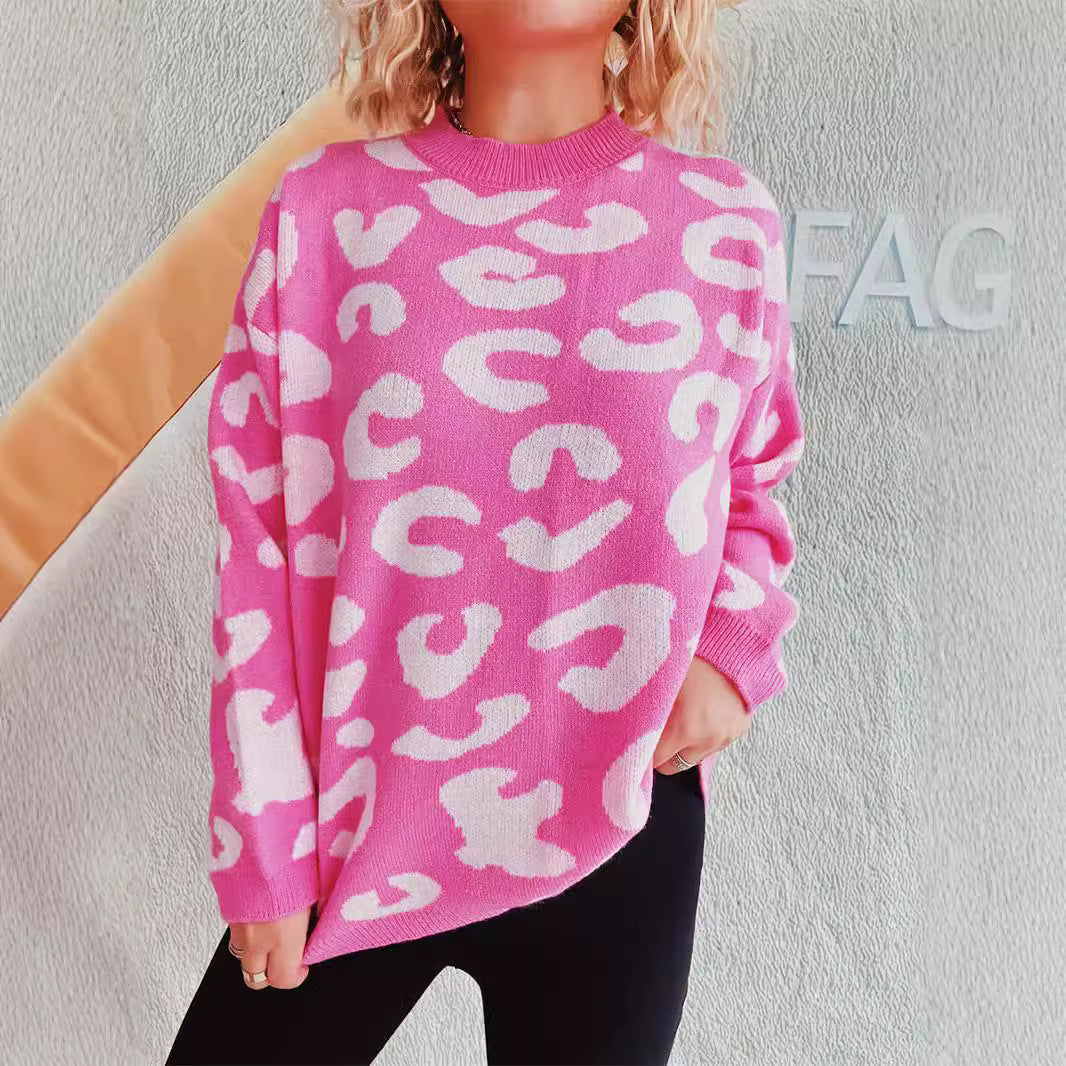 Damer komfortabel oversized genser med moderne leopardmønster og rund hals Skjora