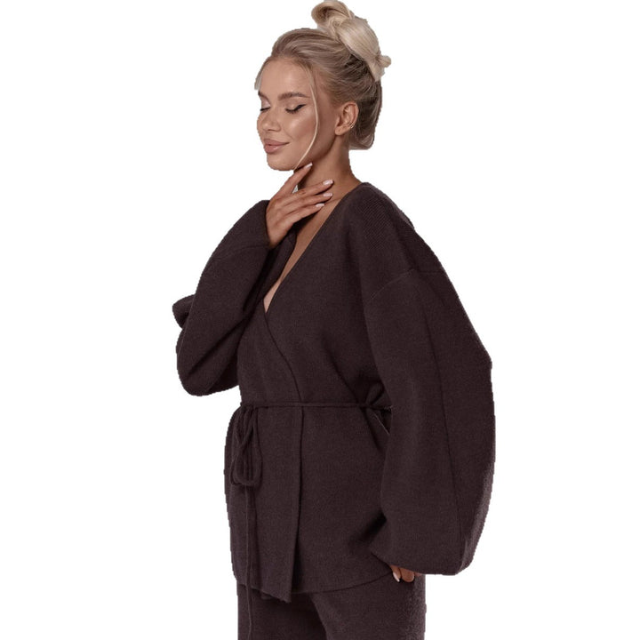 Dames lounge-set med avslappet kimono-topp og behagelige bukser Skjora