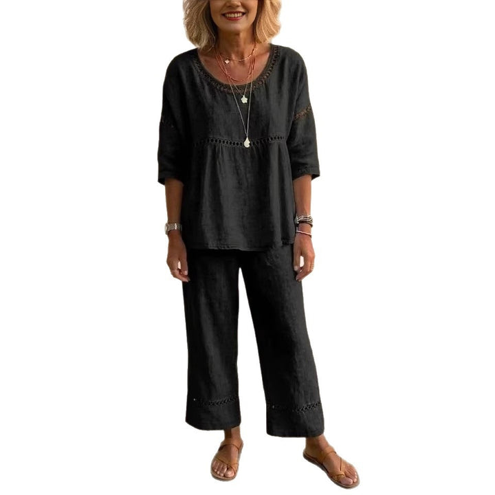 Kvinnenes komplette lin loungewear-drakt med luftig passform og blonder detaljer Skjora