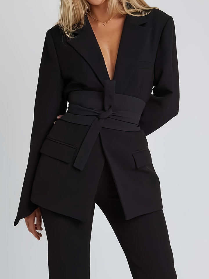 Dame elegant blazer med innsvingt snitt og praktisk belte Skjora