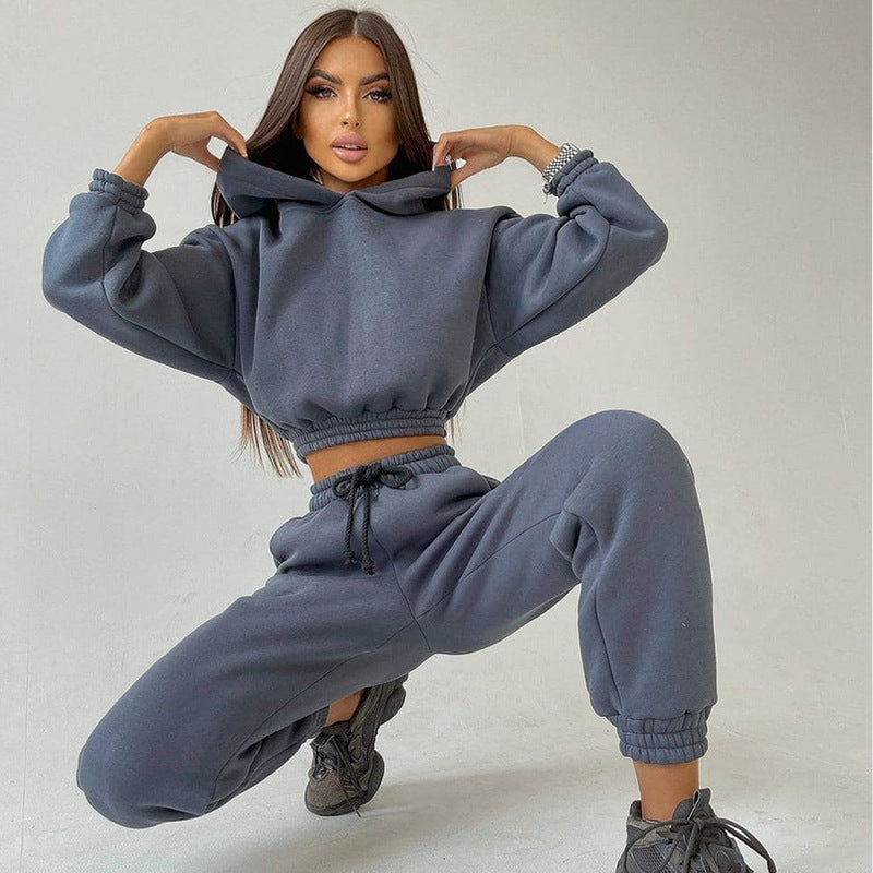 Kvinne sporty cropped treningsdrakt med høy krage og elastisk midje Skjora