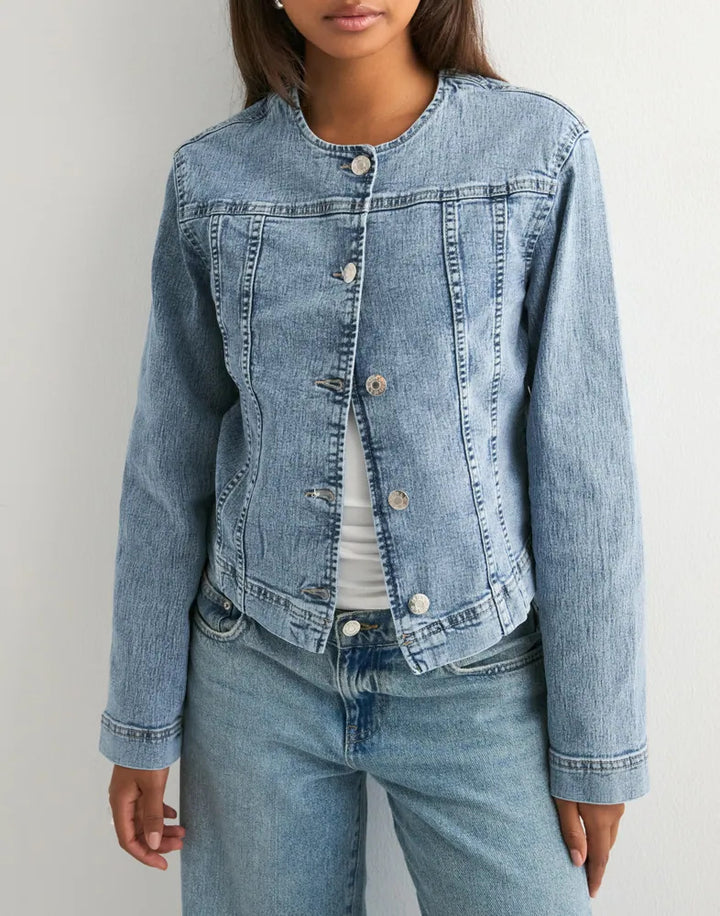 Dame tidløs denim-jakke i moderne snitt Skjora