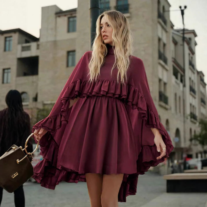 Dame Elegant rynkedress med høy hals og flytende snitt Skjora