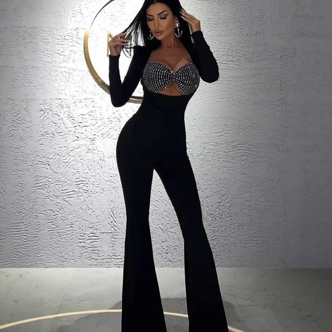 Dame Glamorous Jumpsuit med glitrende rhinestone-detaljer og figurnær skjæring