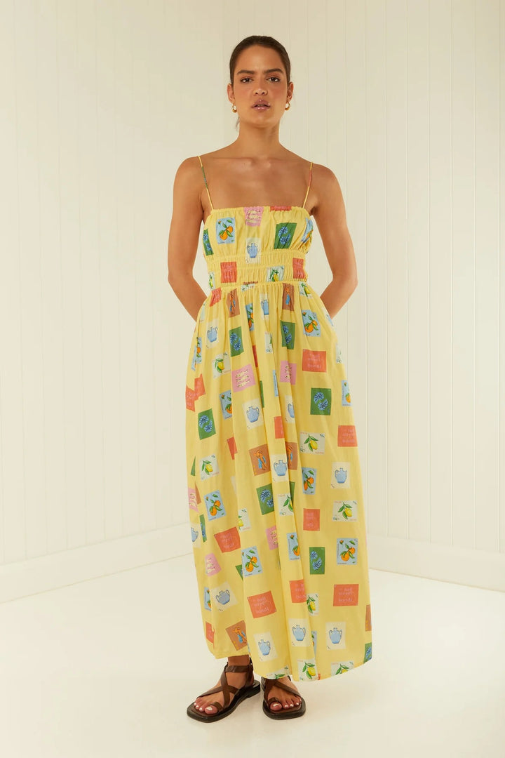 Kjole i maxi-stil for kvinner med elastisk midje og leken blomsterprint Skjora
