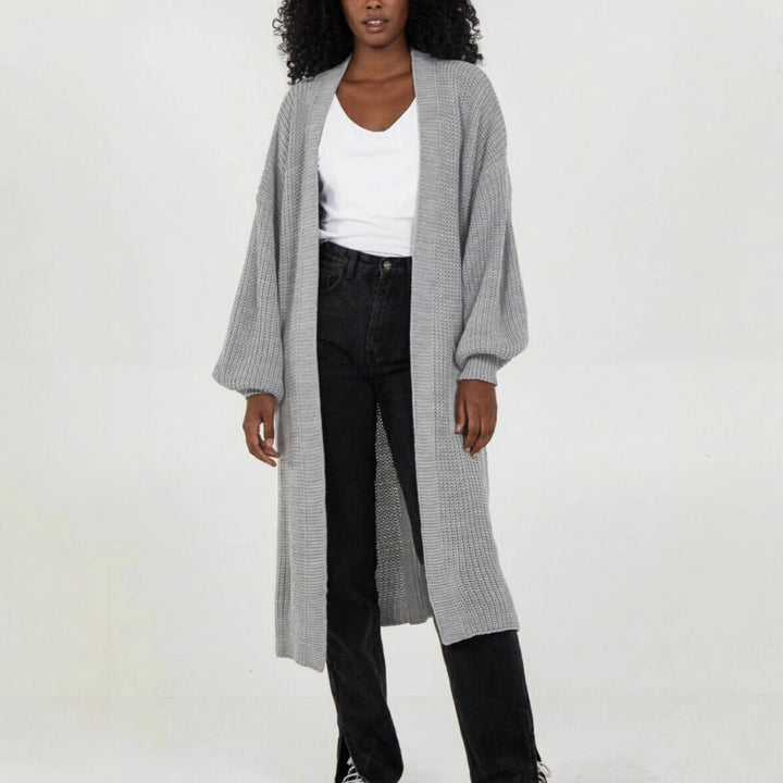 Kvinne strikket kåpe i uformell oversized design Skjora