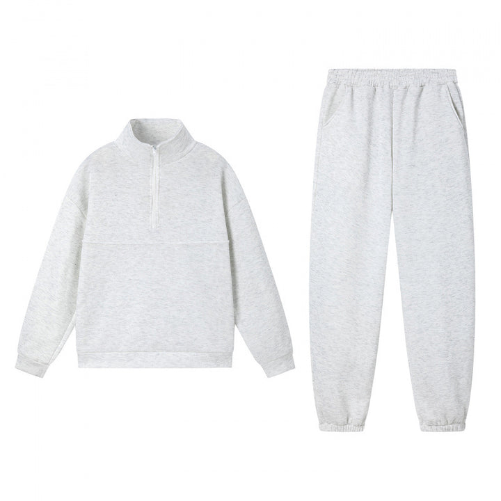 Sporty sweatshirt-set for women with high collar and elastic cuffs Skjora