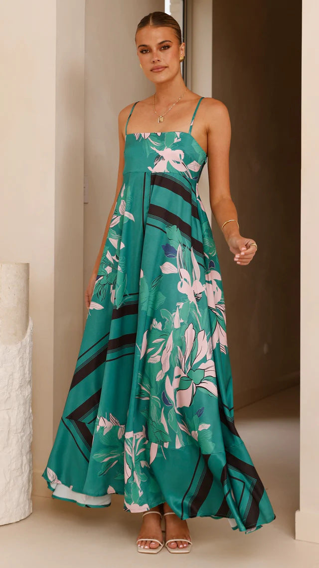 Dame maxi kjole med blomster motiv og flytende passform Skjora