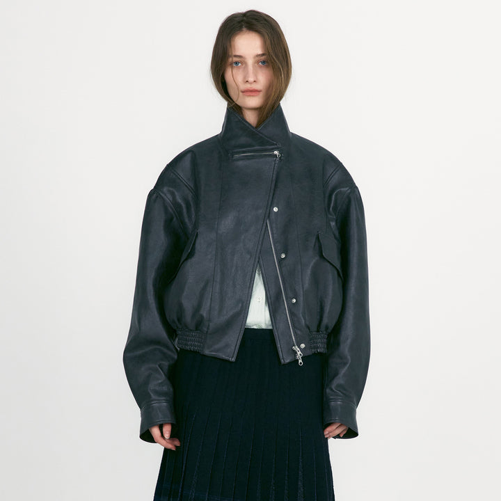 Dame lærjakke i oversized stil med praktiske lommer Skjora