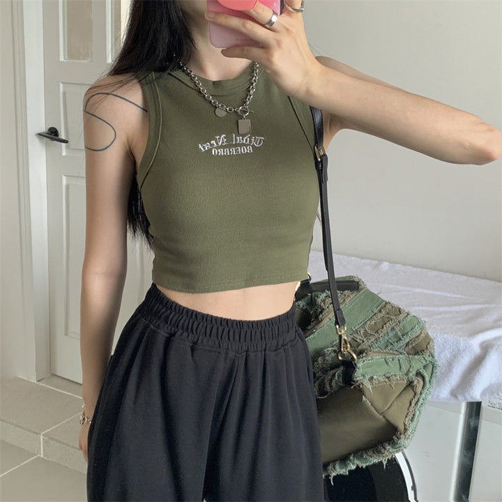 Kvinne Crop Top med Høy Krage og Diskret Logo Skjora