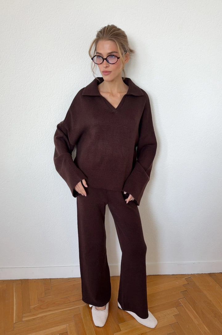 Damer casual strikket ensemble med løs passform og elegant V-hals Skjora