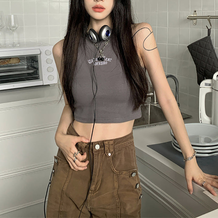Kvinne Crop Top med Høy Krage og Diskret Logo Skjora