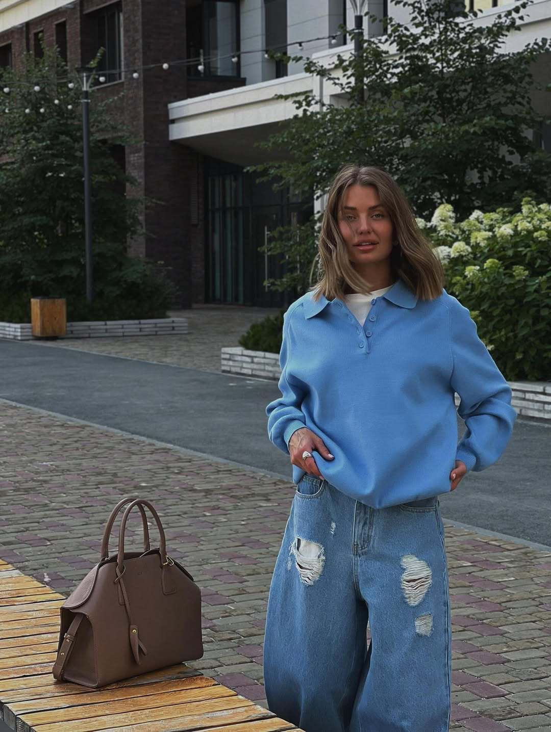 Kvinne casual genser med høy krage og teksturert design Skjora