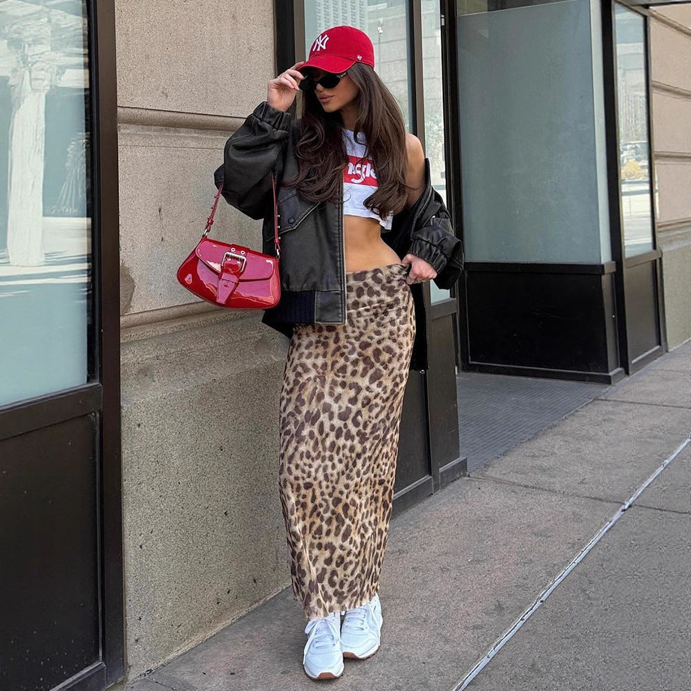 Dame Maxi-skjørt med elegant leopardmønster og høy splitt Skjora