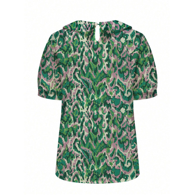 Dame kortermet bluse med florale accenter og klassisk krage Skjora