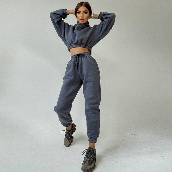 Dame sporty Cropped Sweat-set med elastisk linning og praktiske lommer Skjora