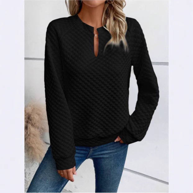 Damegenser med teksturert quiltet design og fashionable halslinning Skjora