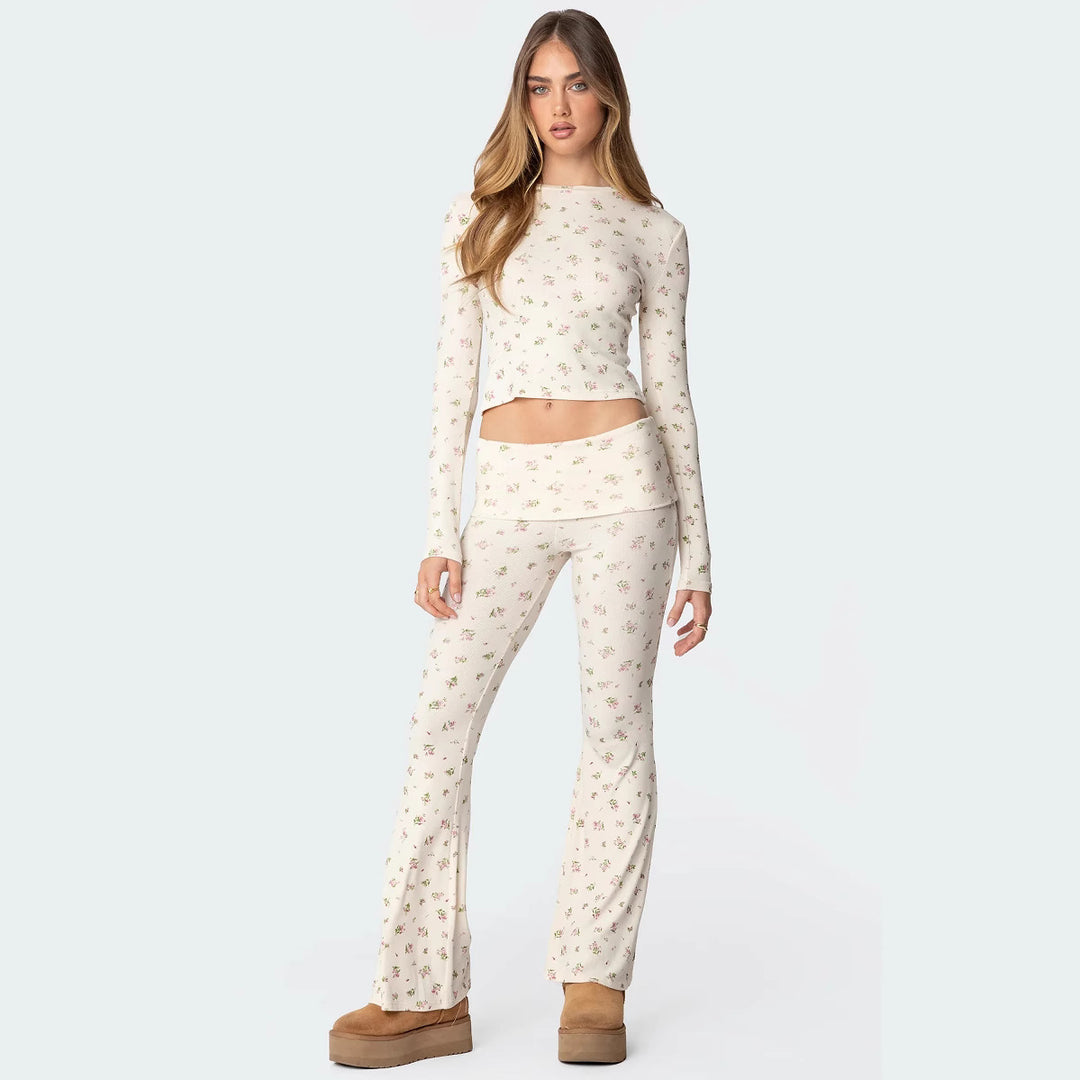 Dame Lounge-set i myk jersey stoff med blomster mønster Skjora