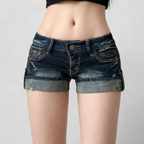 Dame uformelle denimshorts med stilige slitte detaljer og oppbrettede kanter Skjora