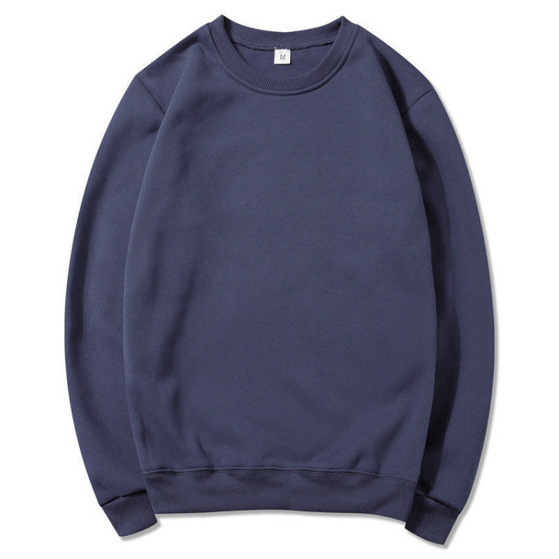 Dame sweatshirt laget av mykt fleece-materiale med en klassisk rund halslinning Skjora