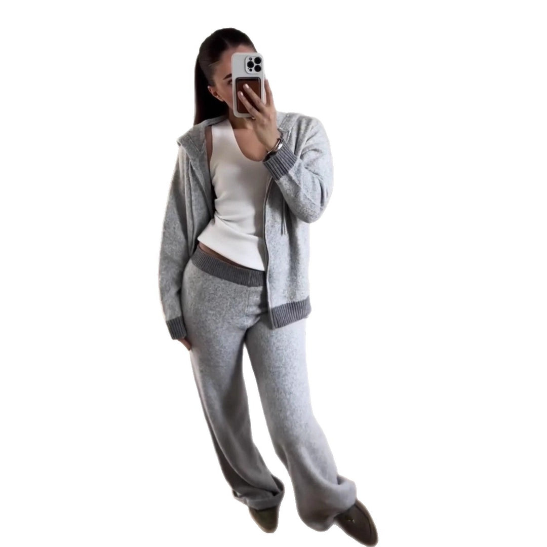 Kvinnens koselige strikkede jumpsuit i en avslappet passform med glidelås Skjora