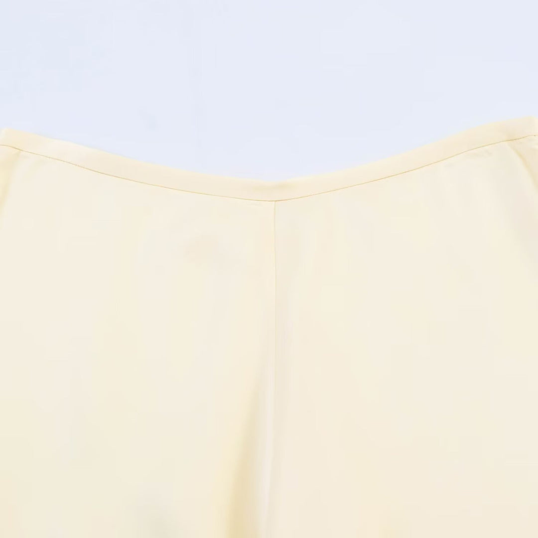 Damer elegant plisserte culotte-skjørt med delikate spissdetaljer Skjora