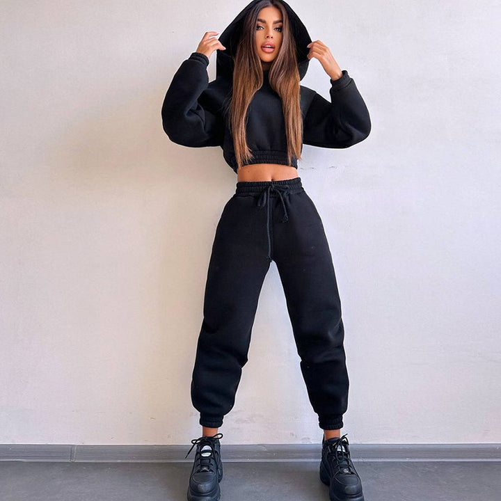 Kvinne sporty cropped treningsdrakt med høy krage og elastisk midje Skjora
