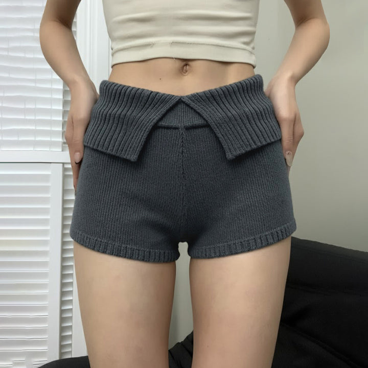 Dame komfortable og elegante strikkede shorts med høy midje Skjora