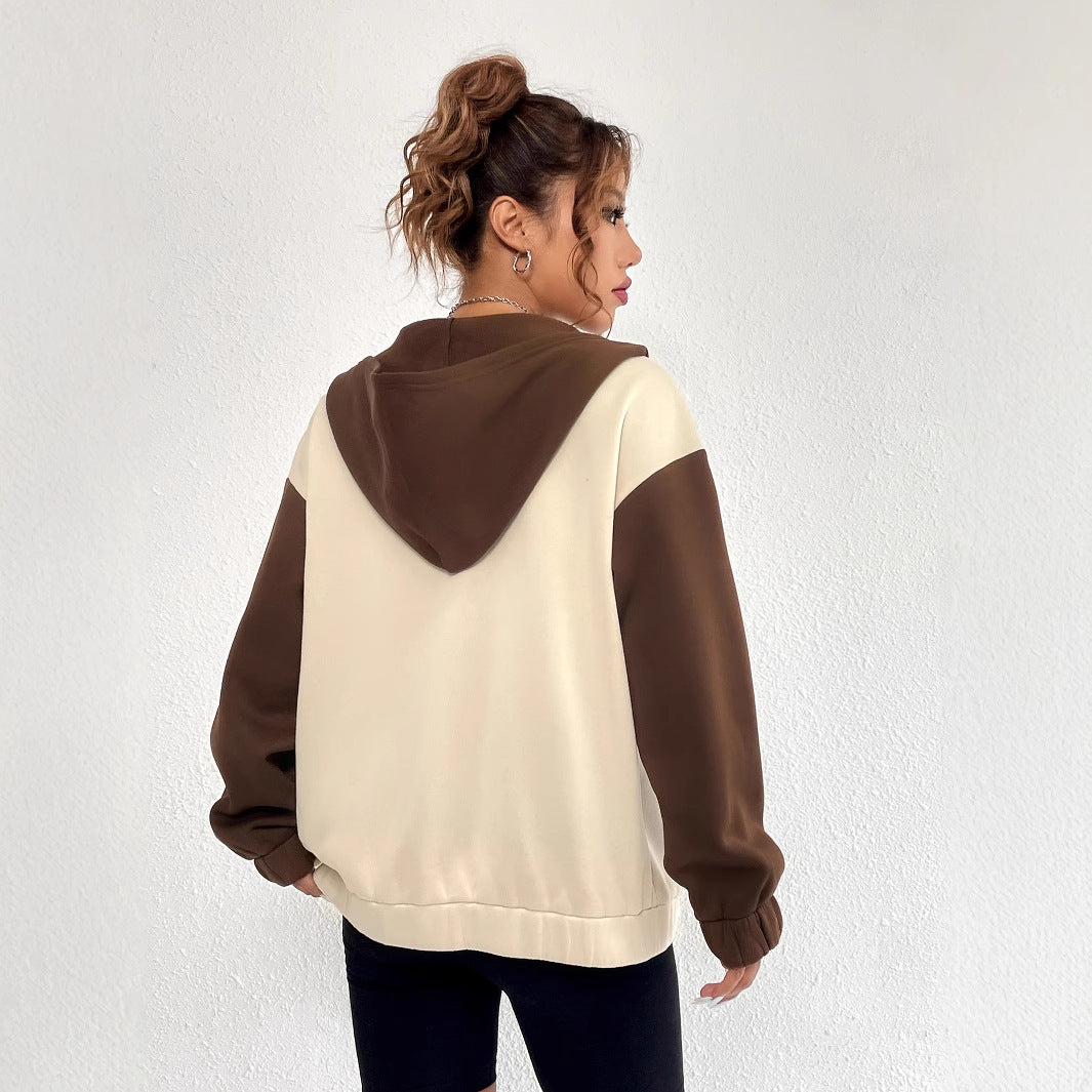 Dame casual sweatshirt jakke med kontrasterende ermer og hette Skjora