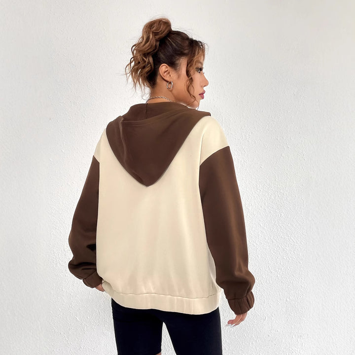 Dame casual sweatshirt jakke med kontrasterende ermer og hette Skjora